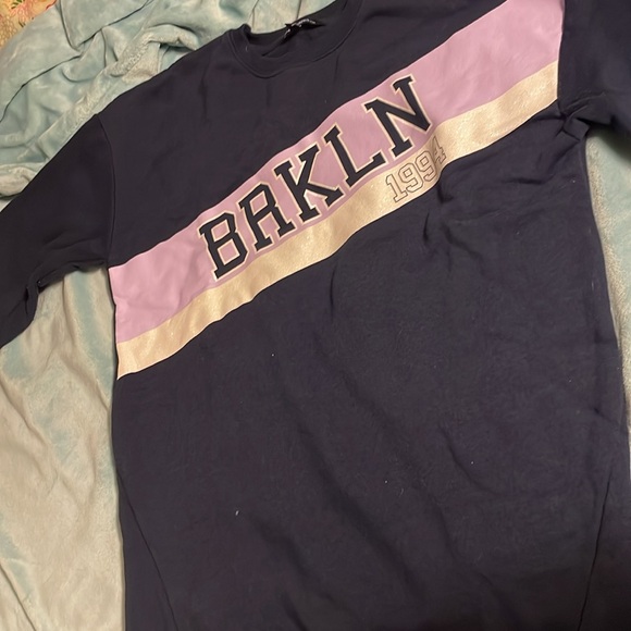 comfortable BRKLYN 1994 sweater and leggings set - Picture 2 of 3